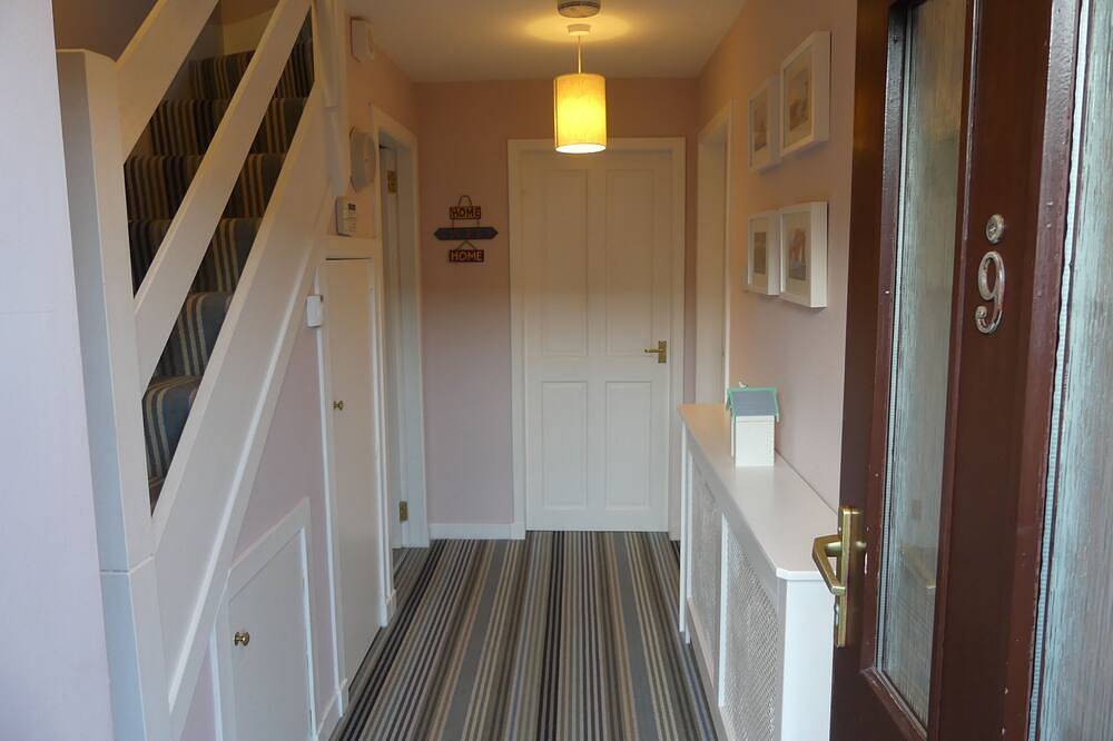 Charming Cottage in North Berwick with Sea Views in North Berwick, Edinburgh and Lothian