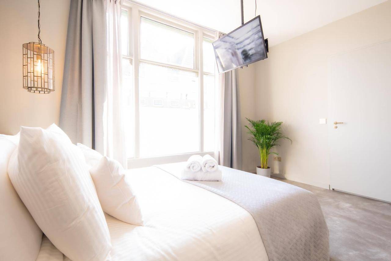 Newly Build Utopia City Penthouse 7-Minutes from Rotterdam Cs app3 in Schiedam, Hollande-Méridionale