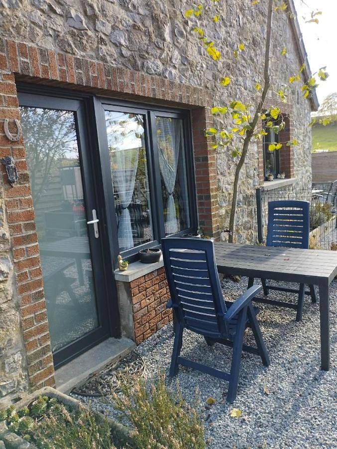 Gîte pour 2 personnes, avec vue et jardin dans Foy-Notre-Dame - 3