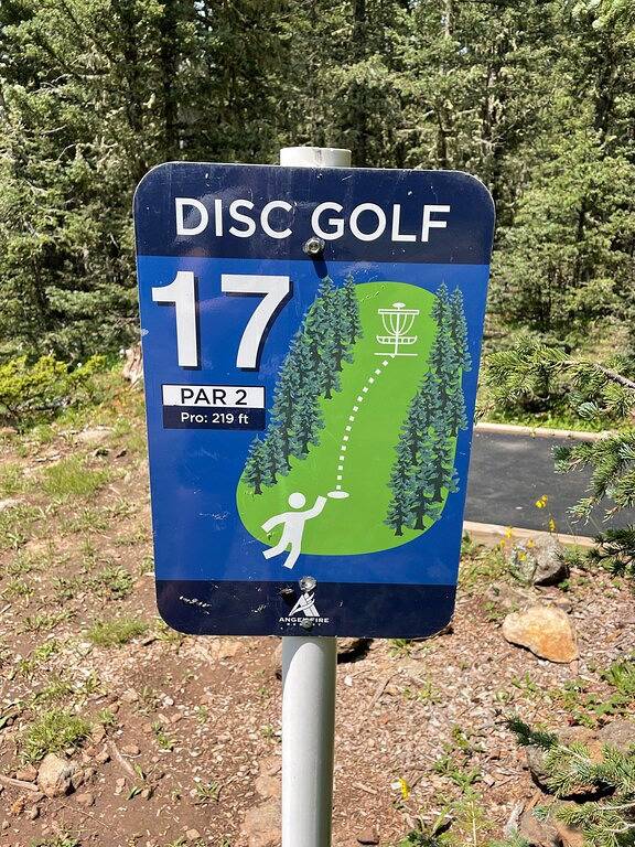 Ganze Wohnung, Fully Remodeled, Next to Ski Lift, Very Spacious in Angel Fire, Colfax County