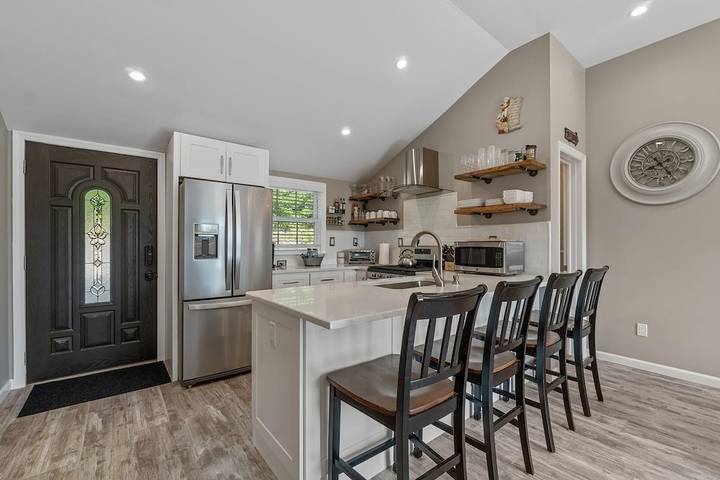 Vacation rental for 8 people, with yard and hot tub as well as balcony in Orange County (NY)