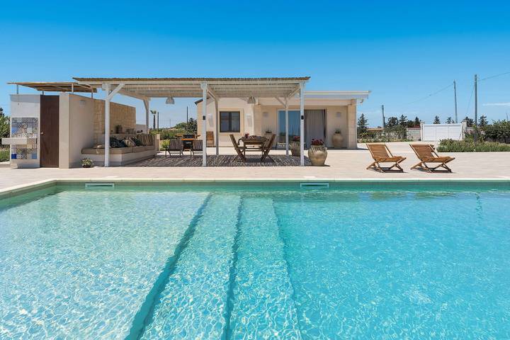 Casa vacanza per 4 persone, con giardino in Pachino