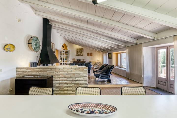 Apartamento entero, Apartamento 'Apartaments Can Gibert - Albera' con terraza privada, Wi-Fi y aire acondicionado in Castellón de Ampurias, Alt Empordà