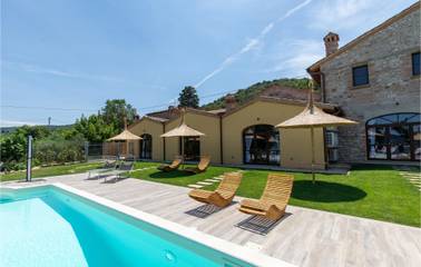 Casa Vacanza per 24 Persone in Magione, Perugia e dintorni, Foto 4