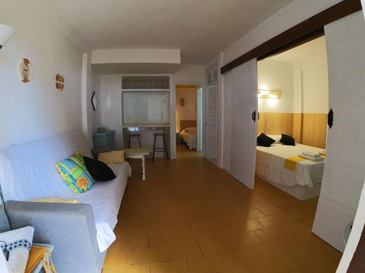 Apartamento entero, Apartamento 'Frente al Mar' con vistas al mar, balcón y Wi-Fi in Alcocéber, Alcalá de Chivert