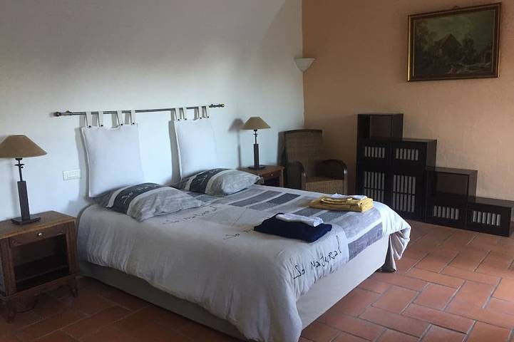 Location de vacances pour 4 personnes, avec jardin et terrasse, animaux acceptés à La Gaude - 2