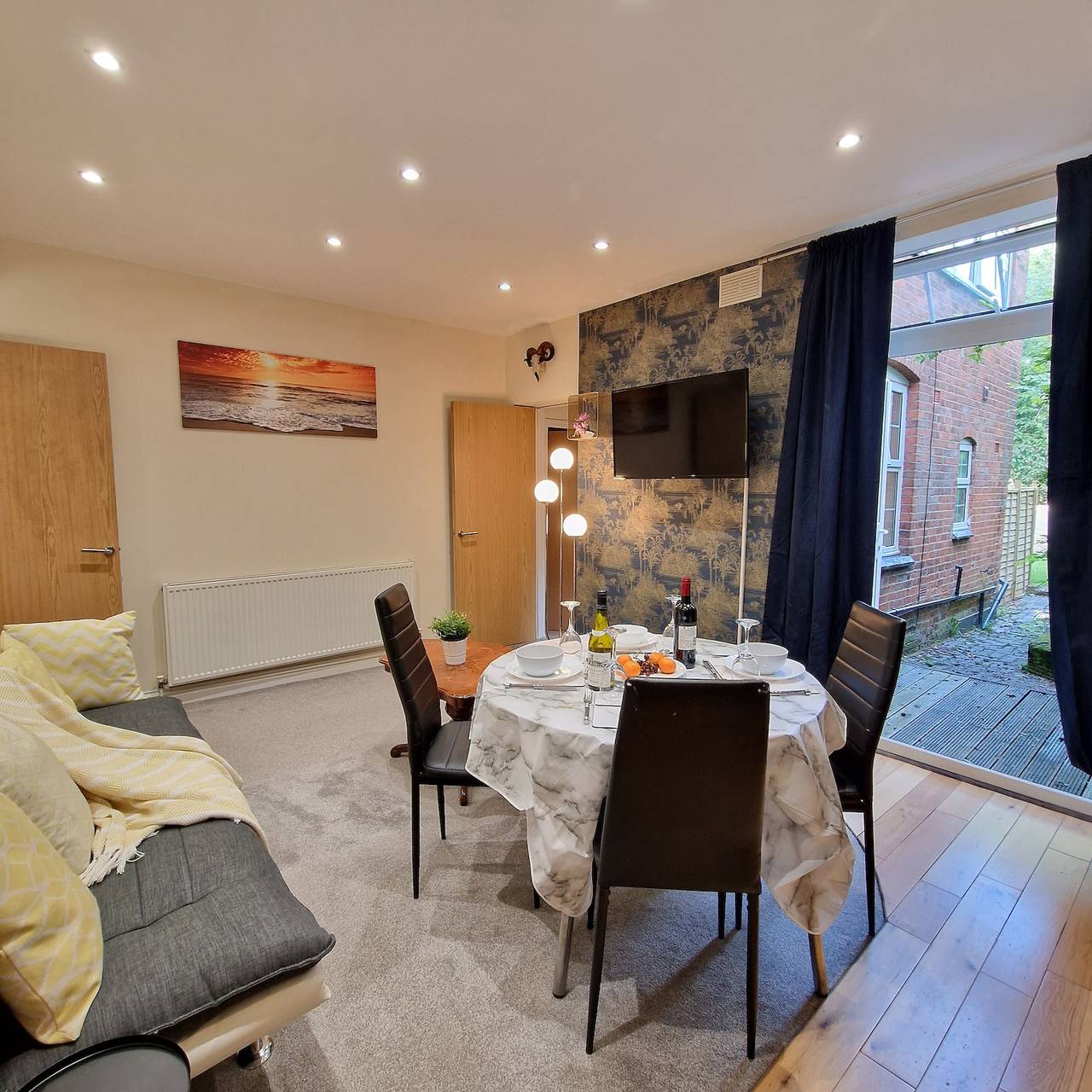 Ganze Ferienwohnung, Coventry Retreat - Modern 2 Bed Apartment in Coventry, Birmingham und Umgebung
