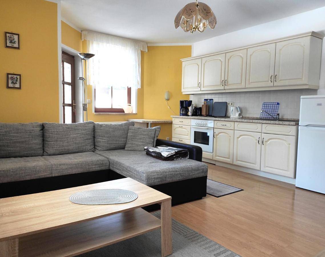 Geheel appartement, Ferienwohnung An der Bimmelbahn - Familie Lange in Oberwiesenthal, Chemnitz (region)