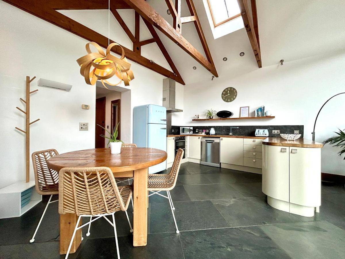 Porthcothan Eco Cottage in Mawgan Porth, Cornwall