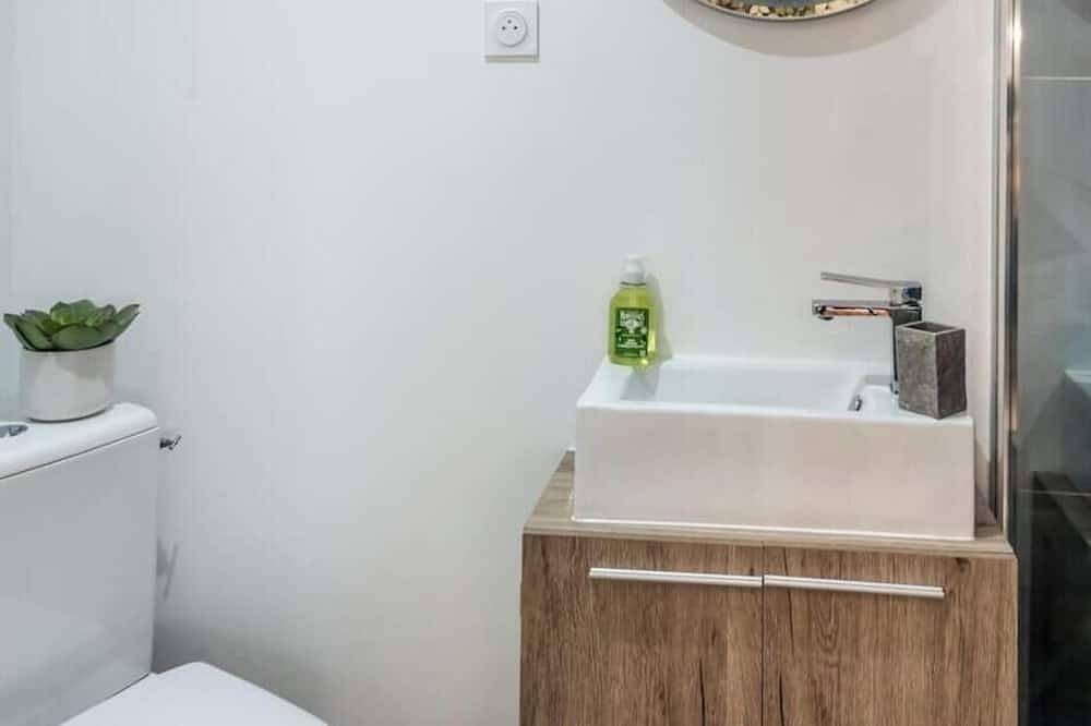 Entire apartment, Chez Carole I Studio I Annemasse in Annemasse, Saint-Julien-en-Genevois region