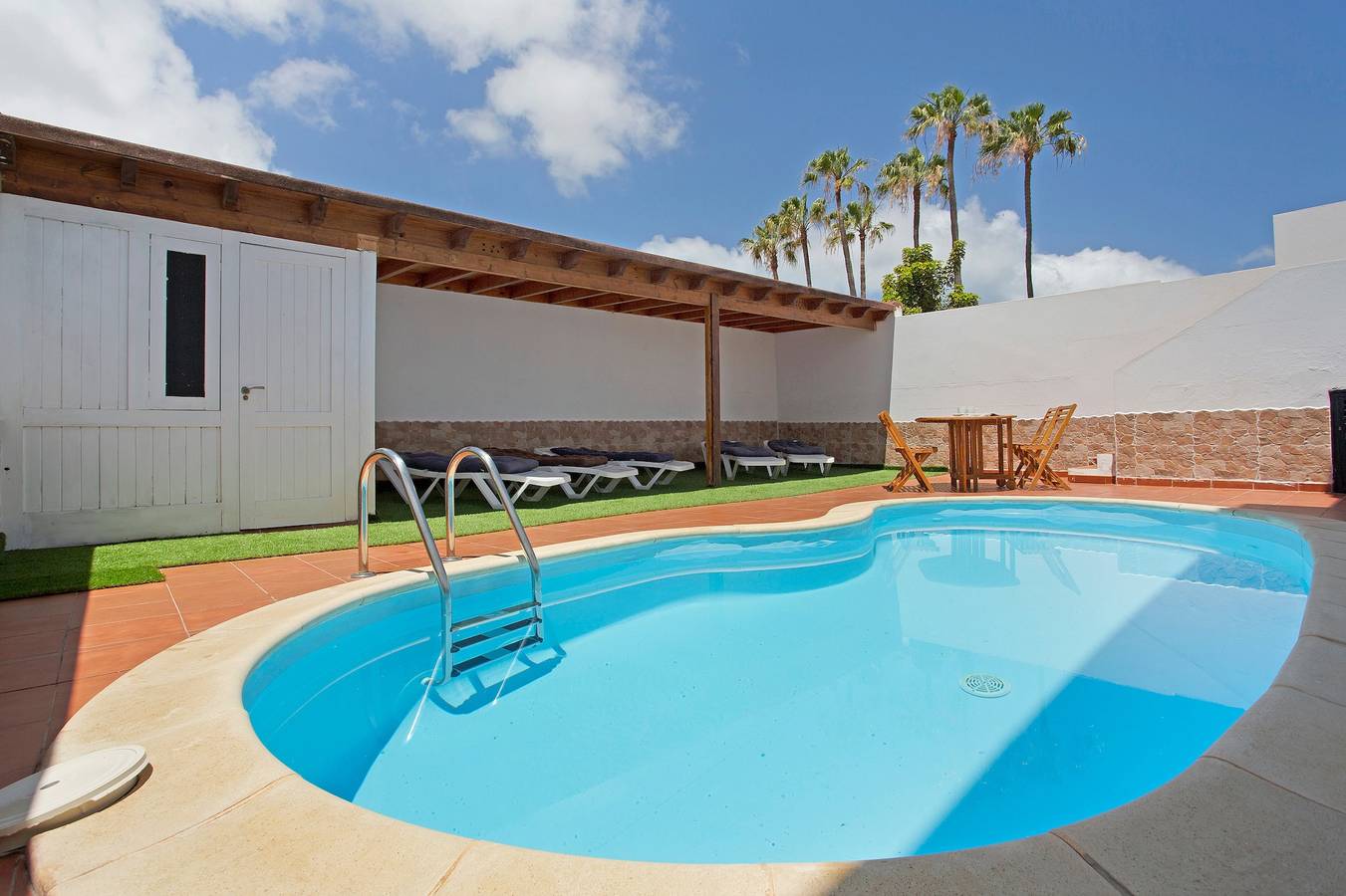 Casa de vacaciones 'Lin House' con piscina privada, terraza privada y Wi-Fi in Corralejo, La Oliva