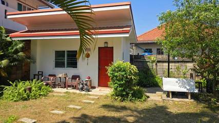 Maison d’hôte pour 2 personnes, avec terrasse ainsi que jardin et vue dans Chiangrai