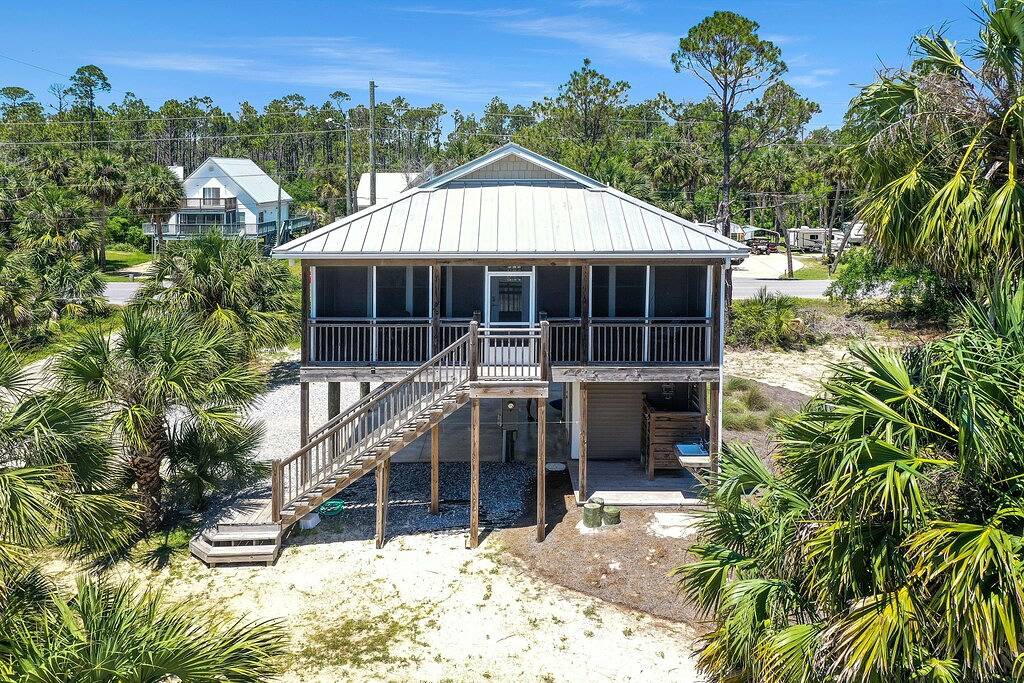 Easy Beach Access, Steps From The Beach, Single Level~ Sweet Destiny in Indian Pass, Cape San Blas