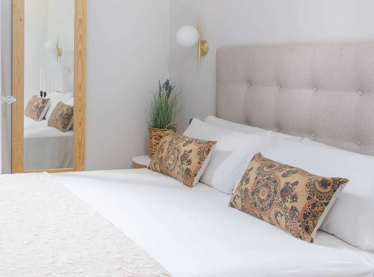 Mariet - Deluxe double room with balcony in Barcelona Centre, Barcelone