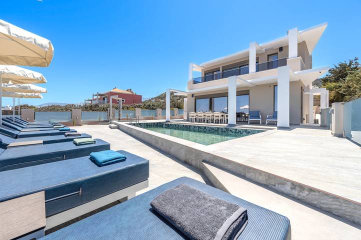 Holiday rental for 11 people, with ocean view and garden as well as pool in Hersonissos