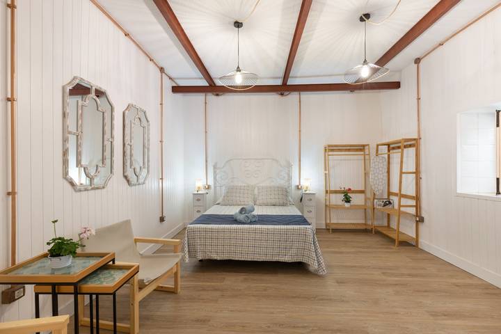 Vacation Home 'Las Sales Estudio Cosy' with Wi-Fi in Santa María de Guía de Gran Canaria, North Gran Canaria
