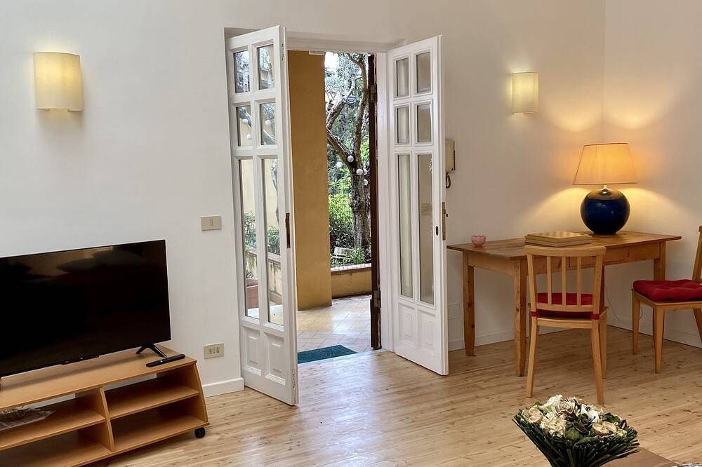 Apartamento entero, Cozy apartment with patio, Villa Belvedere, Vatican, wi-fi in Roma, Provincia de Roma