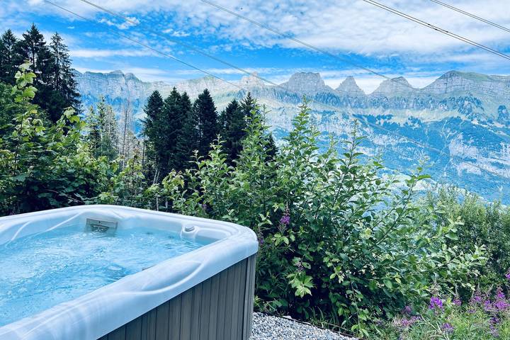 Ferienwohnung für 4 Personen, mit Whirlpool und Balkon - 1