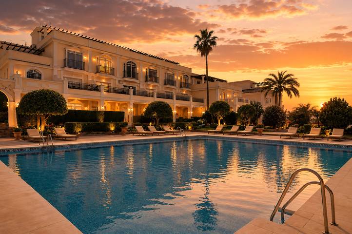 Appartamento intero, Aloha Gardens 2 | Garden Apartment Pools Bbq in Nueva Andalucia Golf Valley, Marbella