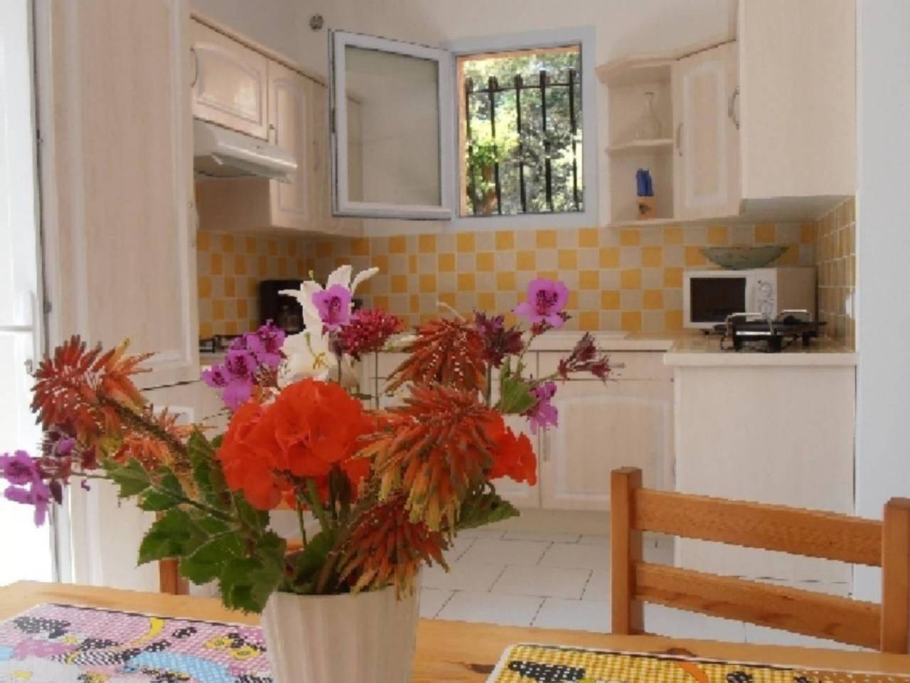 Mit Blick auf das Wasser in Alata, Region de Ajaccio