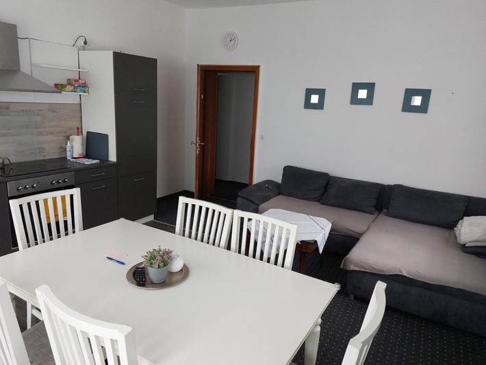 Ferienwohnung für 13 Personen, mit Terrasse und Garten in Bad Oeynhausen - 4