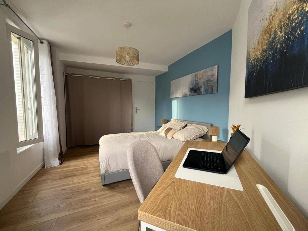 Appartement entier, One-Bedroom Apartment in Boissise-la-Bertrand, Seine-et-Marne