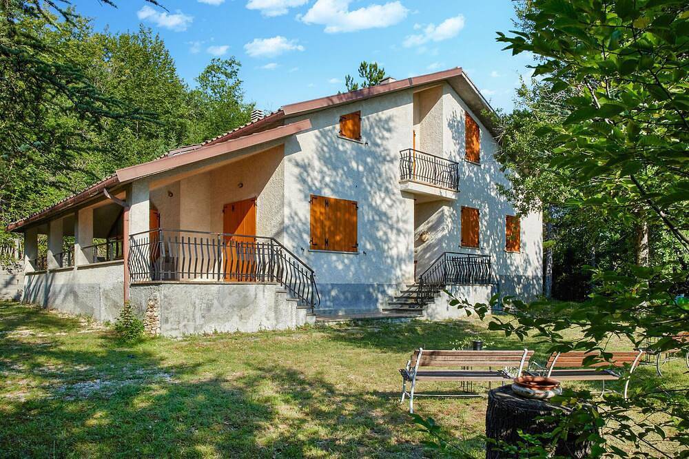 Impresionante casa en Cerqueto di. in Civitella del Tronto, Provincia de Teramo