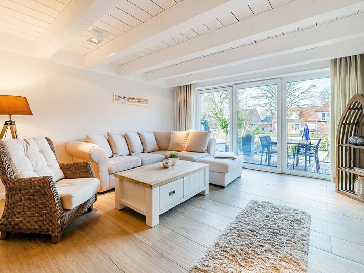 Ferienhaus für 4 Personen, mit Garten und Seeblick sowie Terrasse in Landkreis Aurich