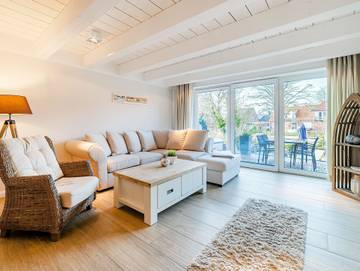 Ferienhaus für 4 Personen, mit Seeblick und Terrasse sowie Garten in Landkreis Aurich