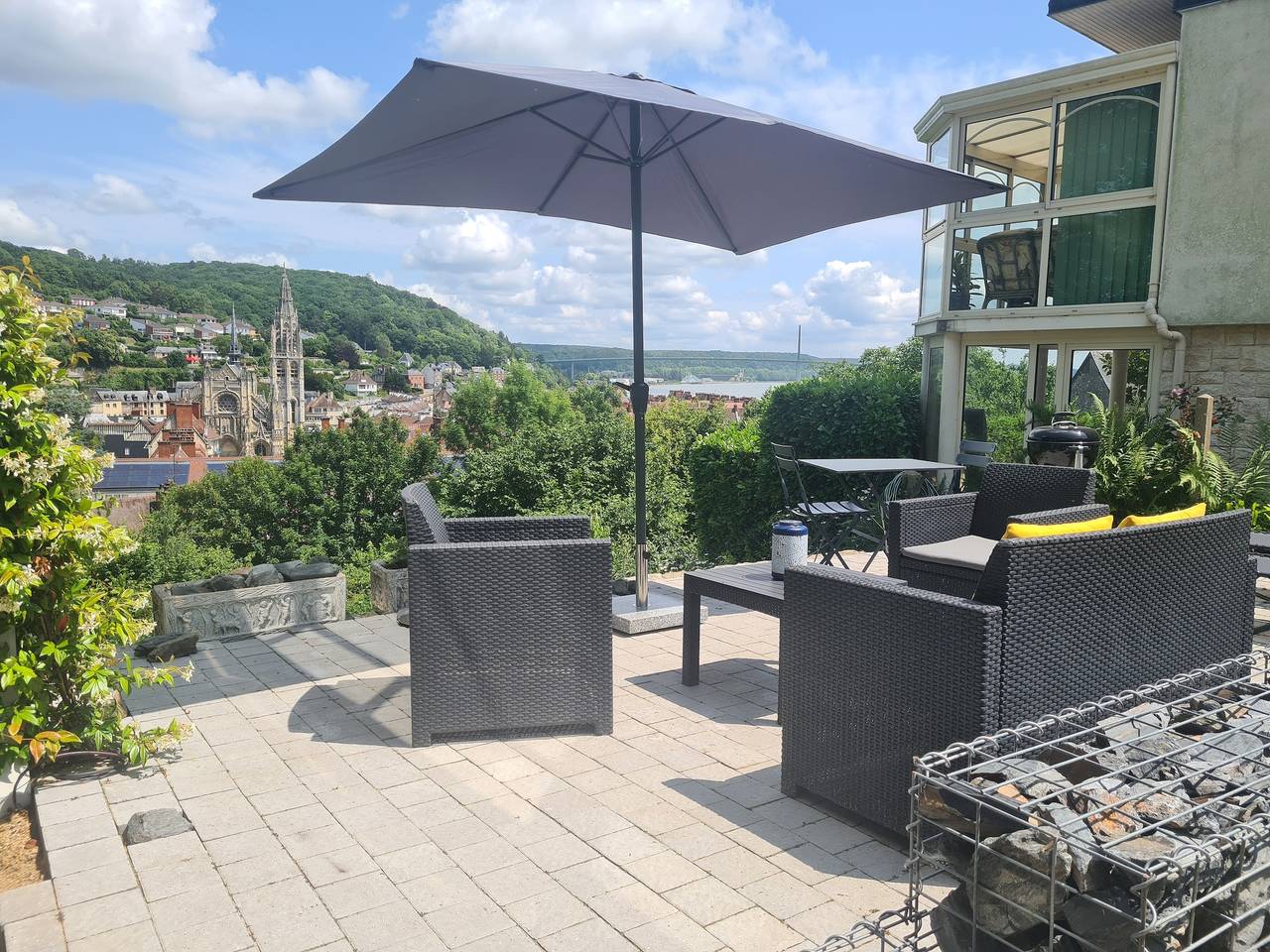Entire apartment, Du haut des rives - Bel appt pour 4 in Caudebec-en-Caux, Rouen region