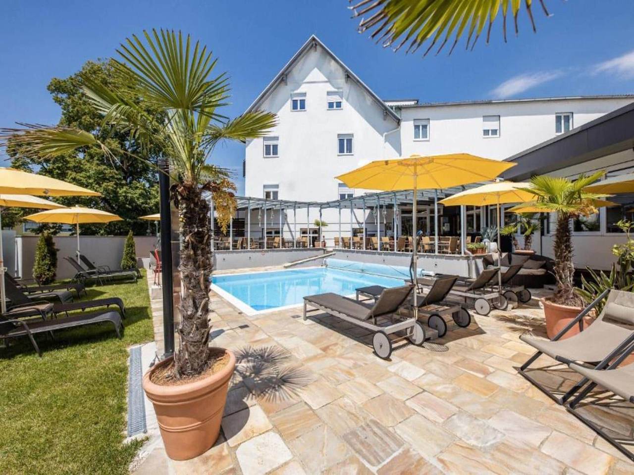 Geheel appartement, Tweepersoonskamer met uitzicht op het balkon in Steirerland