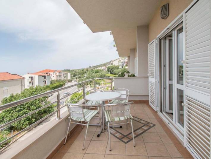 Ferienwohnung für 4 Personen, mit Balkon und Meerblick in Tucepi