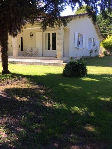 Location de vacances pour 2 personnes, avec jardin à Mornac (Charente)