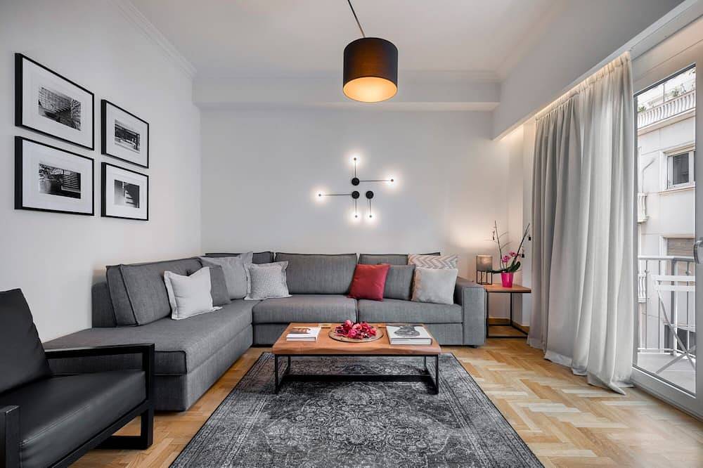 Entire apartment, A Minimal Haven Between The Acropolis And Syntagma in Central Section of Athens, Athens