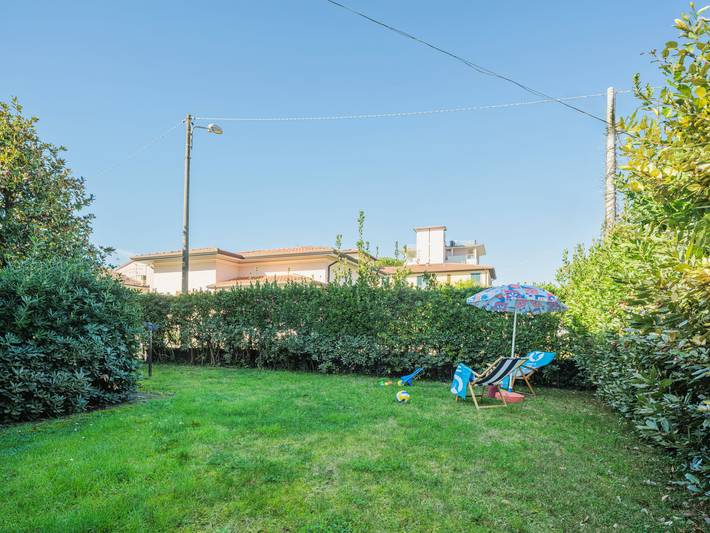 Ferienwohnung für 6 Personen, mit Terrasse und Garten in Marina di Pietrasanta - 4