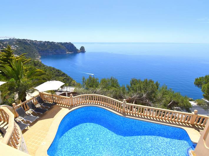 Chalet voor 6 personen, met balkon en tuin aan de Costa Blanca