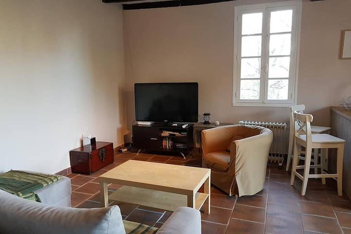 Location de vacances pour 6 personnes, avec terrasse et jardin à Saint-Aulaye - 3