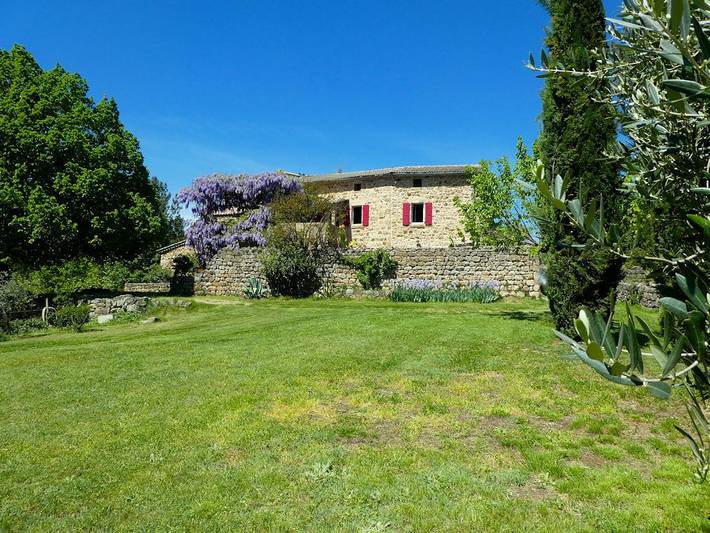Chambre d’hôte pour 4 personnes, avec jardin et piscine