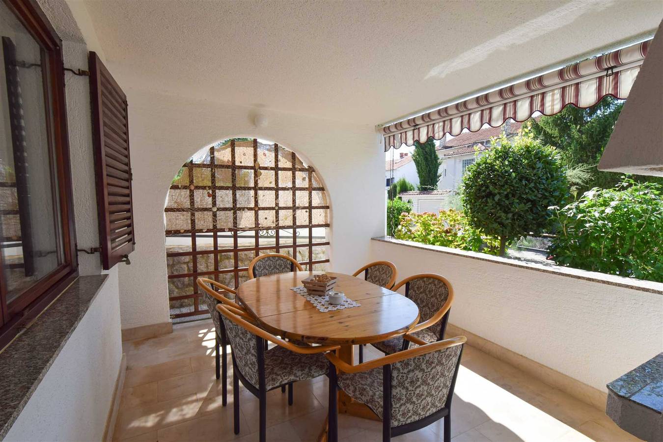 Ganze Wohnung, Apartment Petrlin mit zwei Schlafzimmern in Malinska-Dubašnica, Krk