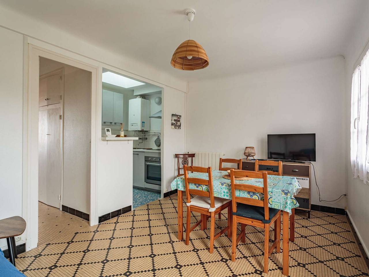 Appartement entier, Appartement au calme à 300 m des plages, 2 chambres, parking, jardin, Guéthary in Guéthary, Région de Bayonne
