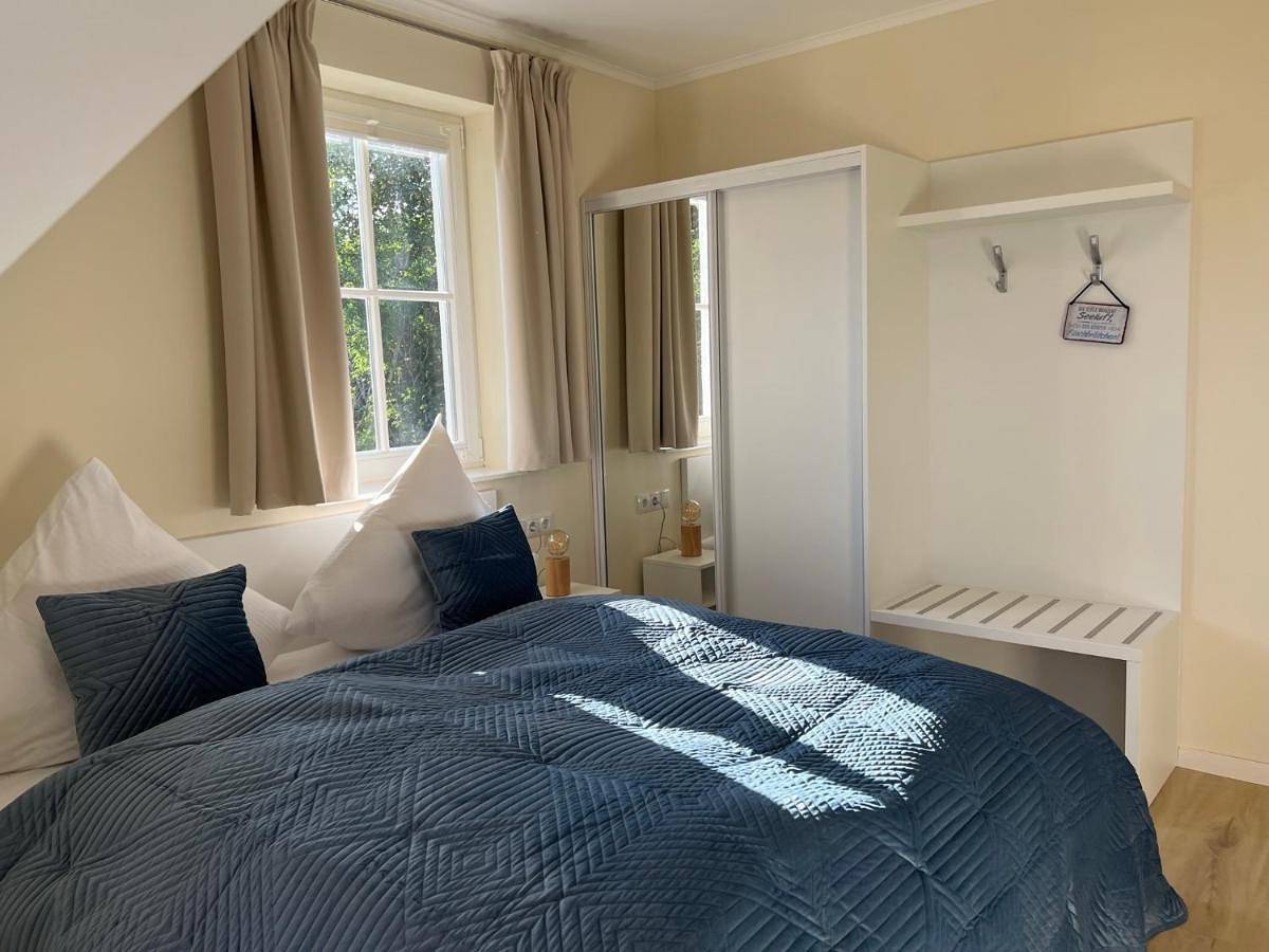 Ferienhaus Svantovit - exklusives Ferienhaus mit Infrarotsauna, Whirlpool-Wanne und Kamin in Putgarten, Rügen