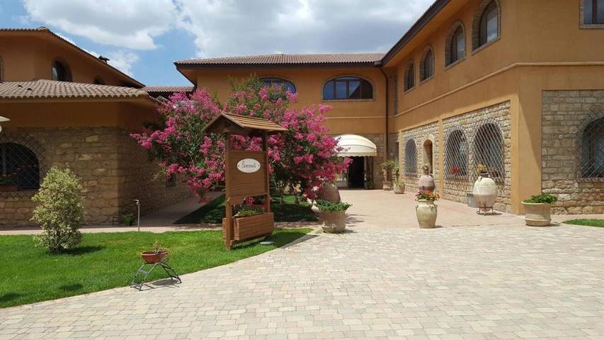 Agriturismo, con Terrazza e Giardino a Piazza Armerina