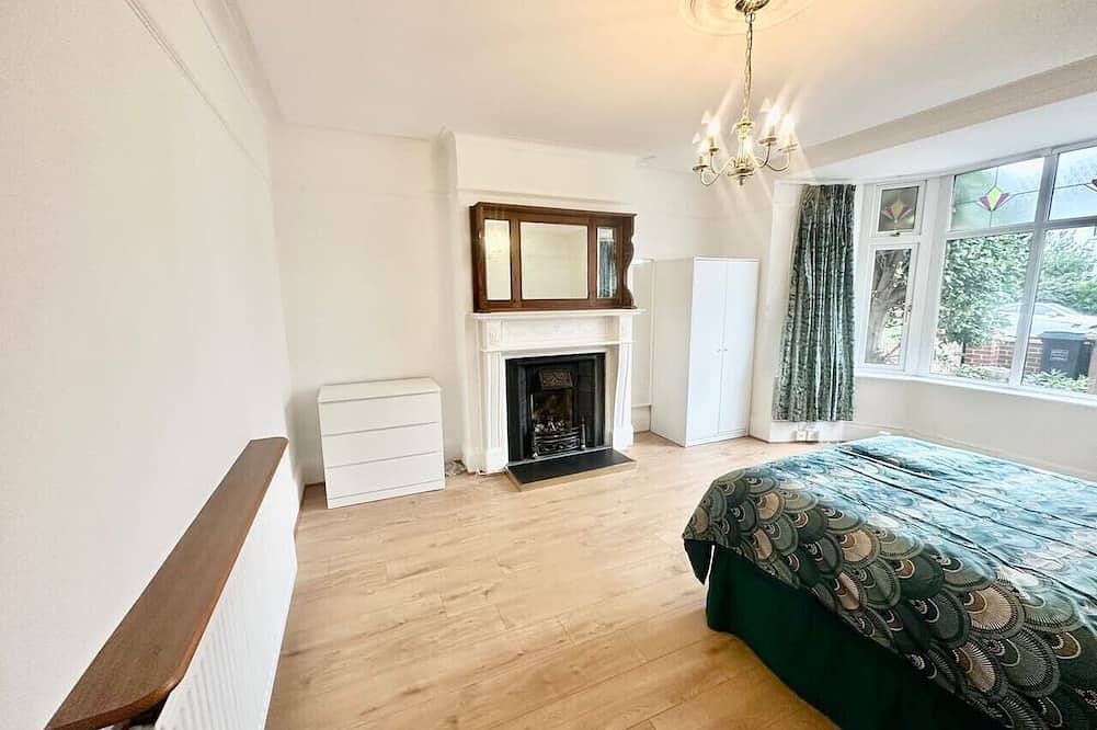 4 Bed house in Daneby Road Se6 in Lewisham (borough), Londen