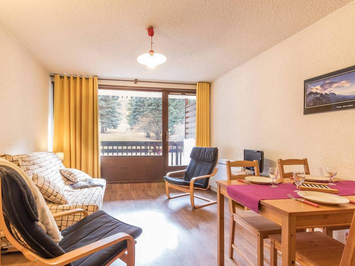 Apartamento de vacaciones para 4 personas, con balcón además de piscina y jardín - 1
