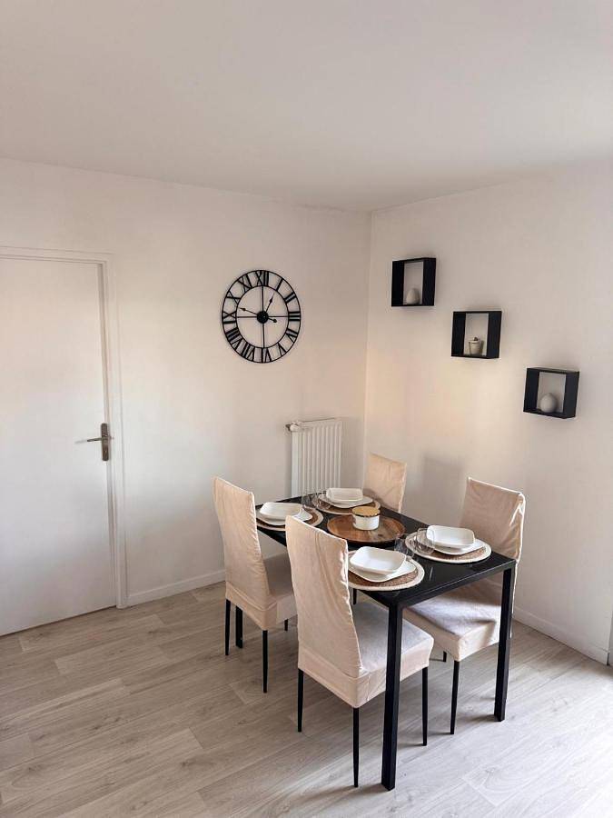 Gîte pour 2 personnes, avec terrasse, animaux acceptés à Bezons - 3