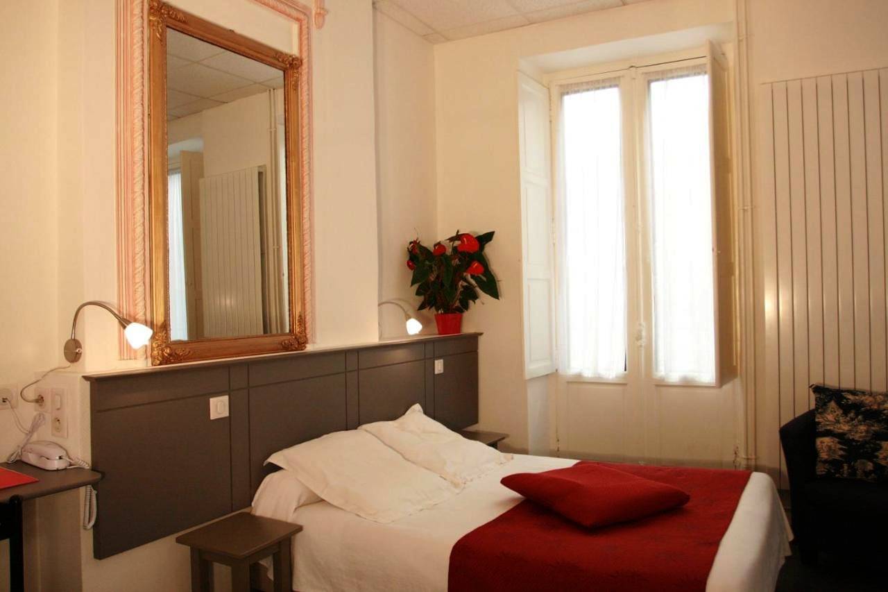 Double Room in Cauterets, Parc national des Pyrénées