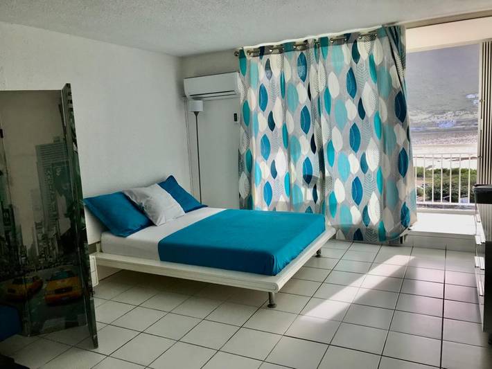 Studio pour 4 personnes, avec balcon et vue sur le lac dans Saint Martin