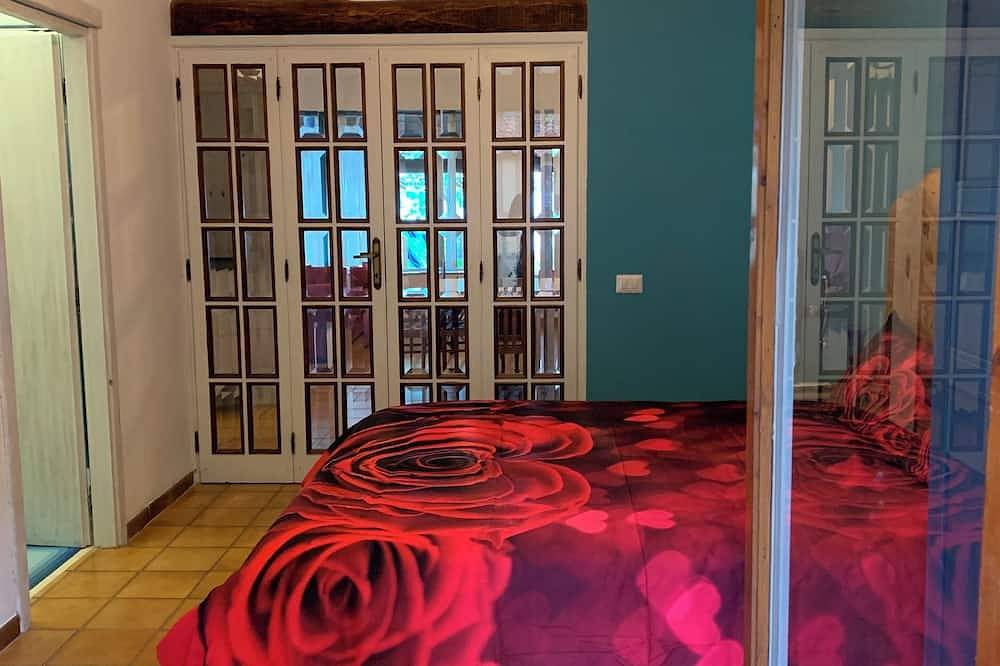 The Villino del Magico in Trevignano Romano, Braccianosee