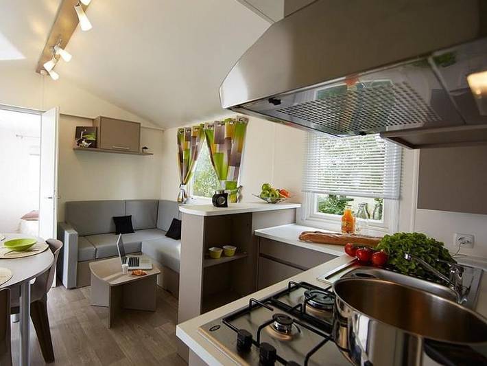 Camping Sites et Paysages - Le Ventoulou - Mobilheim 6 personen - Cottage Dordogne Tribu - 3 Zimmer mit überdachter Terrasse 18m². in Thégra, Regionaler Naturpark Causses du Quercy
