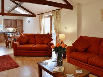 Log Cabin for 2 People in Skipsea, East Riding of Yorkshire, Photo 4